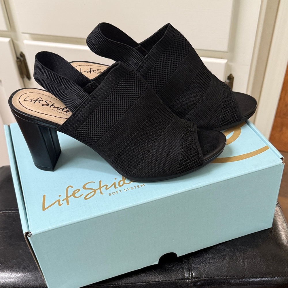 Life Stride Black Open-Toe Heels